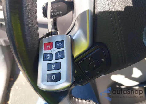 2017 Toyota Sienna Xle 7 Passenger from USA, damaged, VIN 5TDDZ3DC9HS184621